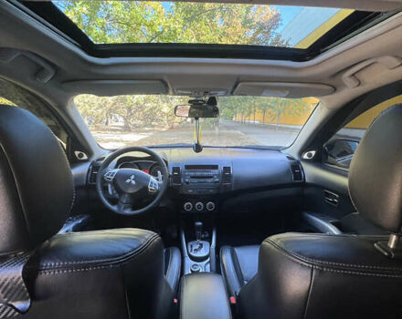 Мицубиси Аутлендер 2008 в Николаеве на Automoto.ua Серый Мицубиси Аутлендер, объемом двигателя 3 л и пробегом 362 тыс. км за 9000 $, фото 9 на Automoto.ua