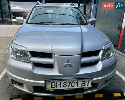 Сірий Міцубісі Аутлендер, об'ємом двигуна 2 л та пробігом 130 тис. км за 8500 $, фото 6 на Automoto.ua