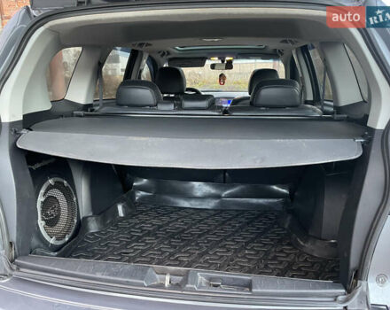 Серый Мицубиси Аутлендер, объемом двигателя 3 л и пробегом 294 тыс. км за 8200 $, фото 8 на Automoto.ua