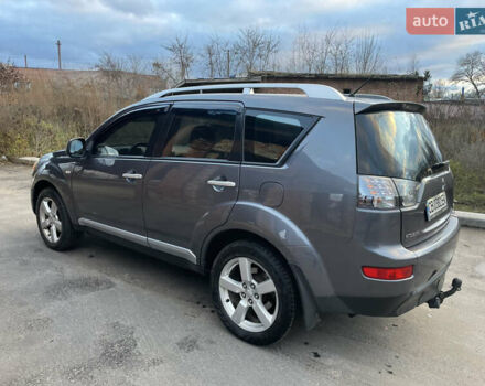 Сірий Міцубісі Аутлендер, об'ємом двигуна 3 л та пробігом 294 тис. км за 8100 $, фото 3 на Automoto.ua