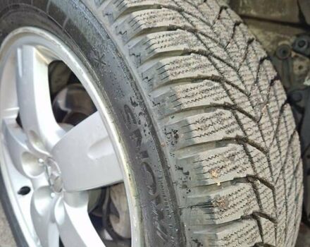 Серый Мицубиси Аутлендер, объемом двигателя 2.38 л и пробегом 113 тыс. км за 8900 $, фото 12 на Automoto.ua