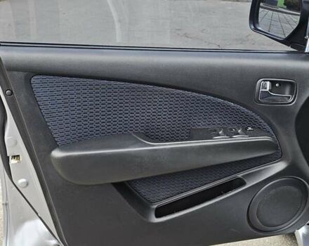 Міцубісі Аутлендер 2008 у Києві на Automoto.ua Сірий Міцубісі Аутлендер, об'ємом двигуна 2.38 л та пробігом 200 тис. км за 5900 $, фото 17 на Automoto.ua