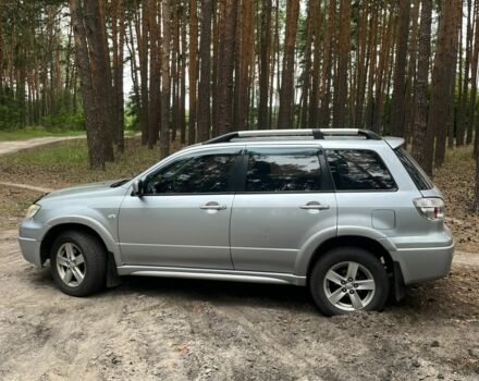 Серый Мицубиси Аутлендер, объемом двигателя 2.4 л и пробегом 225 тыс. км за 6500 $, фото 3 на Automoto.ua