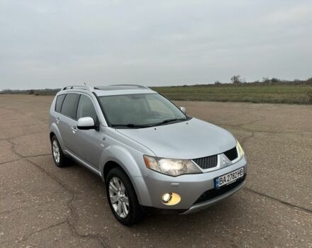 Серый Мицубиси Аутлендер, объемом двигателя 2 л и пробегом 200 тыс. км за 8300 $, фото 11 на Automoto.ua