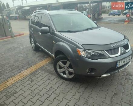 Серый Мицубиси Аутлендер, объемом двигателя 2.4 л и пробегом 290 тыс. км за 8000 $, фото 5 на Automoto.ua
