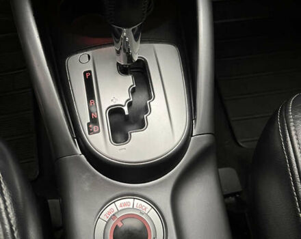 Сірий Міцубісі Аутлендер, об'ємом двигуна 3 л та пробігом 209 тис. км за 9800 $, фото 26 на Automoto.ua