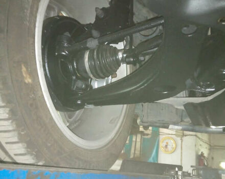 Серый Мицубиси Аутлендер, объемом двигателя 3 л и пробегом 119 тыс. км за 13300 $, фото 6 на Automoto.ua