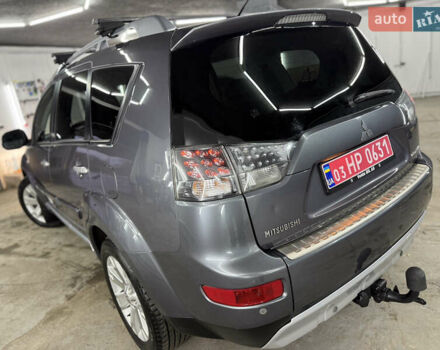 Сірий Міцубісі Аутлендер, об'ємом двигуна 2 л та пробігом 235 тис. км за 8950 $, фото 16 на Automoto.ua