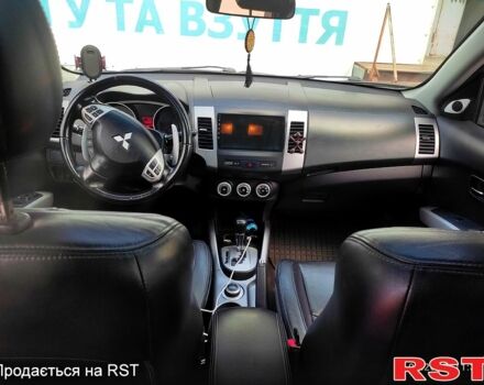 Серый Мицубиси Аутлендер, объемом двигателя 2.4 л и пробегом 216 тыс. км за 10500 $, фото 6 на Automoto.ua