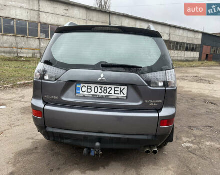 Сірий Міцубісі Аутлендер, об'ємом двигуна 3 л та пробігом 295 тис. км за 8000 $, фото 3 на Automoto.ua