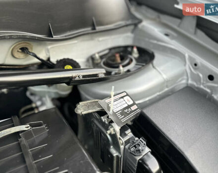 Серый Мицубиси Аутлендер, объемом двигателя 2.4 л и пробегом 61 тыс. км за 11300 $, фото 64 на Automoto.ua