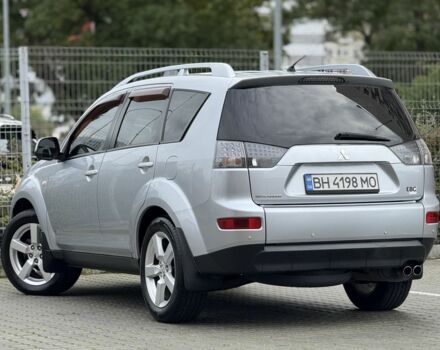 Серый Мицубиси Аутлендер, объемом двигателя 3 л и пробегом 175 тыс. км за 8500 $, фото 11 на Automoto.ua