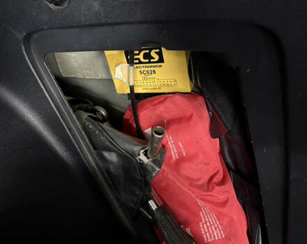 Сірий Міцубісі Аутлендер, об'ємом двигуна 2 л та пробігом 235 тис. км за 8950 $, фото 47 на Automoto.ua