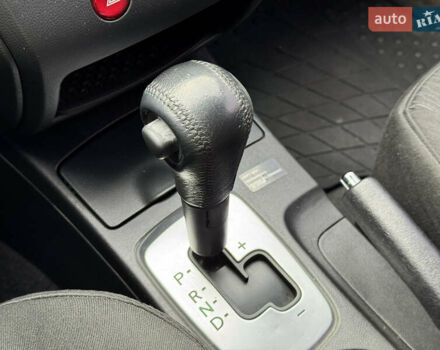 Серый Мицубиси Аутлендер, объемом двигателя 2.38 л и пробегом 254 тыс. км за 7300 $, фото 26 на Automoto.ua