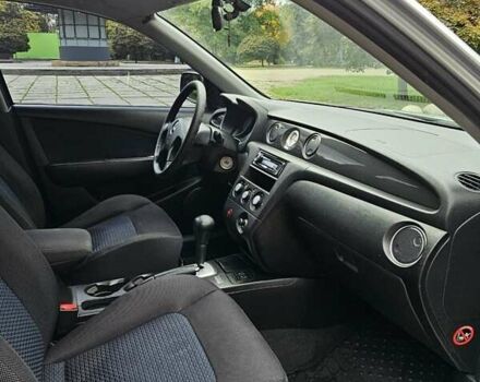 Сірий Міцубісі Аутлендер, об'ємом двигуна 2.38 л та пробігом 230 тис. км за 5500 $, фото 12 на Automoto.ua