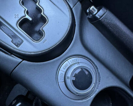 Серый Мицубиси Аутлендер, объемом двигателя 2.36 л и пробегом 215 тыс. км за 8000 $, фото 9 на Automoto.ua