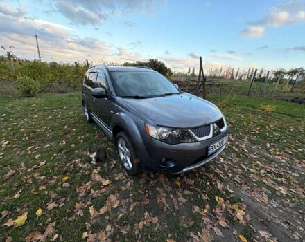 Міцубісі Аутлендер 2008 у Муровані курилівці на Automoto.ua Сірий Міцубісі Аутлендер, об'ємом двигуна 2 л та пробігом 203 тис. км за 8999 $, фото 12 на Automoto.ua