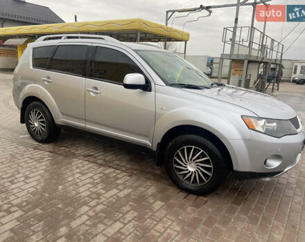 Серый Мицубиси Аутлендер, объемом двигателя 1.97 л и пробегом 229 тыс. км за 8500 $, фото 6 на Automoto.ua