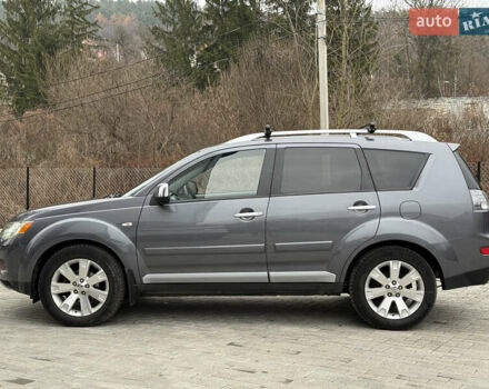 Сірий Міцубісі Аутлендер, об'ємом двигуна 2 л та пробігом 237 тис. км за 8999 $, фото 25 на Automoto.ua
