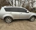 Серый Мицубиси Аутлендер, объемом двигателя 2 л и пробегом 340 тыс. км за 4000 $, фото 5 на Automoto.ua