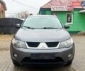 Серый Мицубиси Аутлендер, объемом двигателя 3 л и пробегом 179 тыс. км за 8900 $, фото 3 на Automoto.ua
