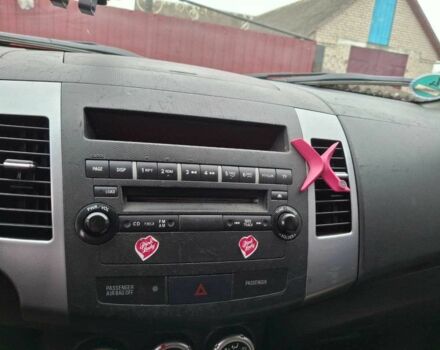 Сірий Міцубісі Аутлендер, об'ємом двигуна 2 л та пробігом 262 тис. км за 4700 $, фото 3 на Automoto.ua