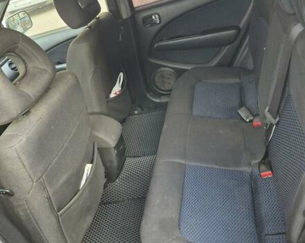 Сірий Міцубісі Аутлендер, об'ємом двигуна 2 л та пробігом 247 тис. км за 5600 $, фото 9 на Automoto.ua