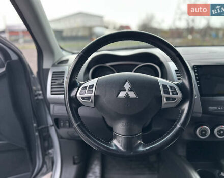 Серый Мицубиси Аутлендер, объемом двигателя 2.4 л и пробегом 61 тыс. км за 11300 $, фото 54 на Automoto.ua