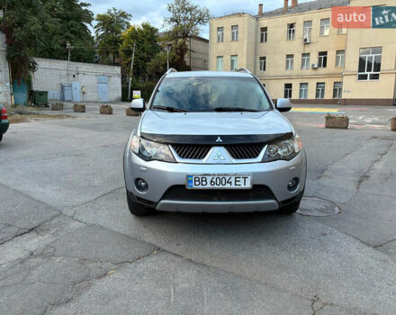 Сірий Міцубісі Аутлендер, об'ємом двигуна 2.36 л та пробігом 187 тис. км за 9300 $, фото 1 на Automoto.ua