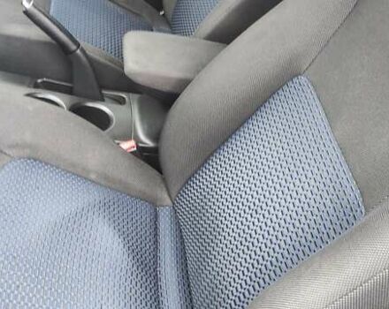 Серый Мицубиси Аутлендер, объемом двигателя 2 л и пробегом 200 тыс. км за 5999 $, фото 8 на Automoto.ua