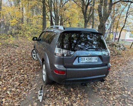 Міцубісі Аутлендер 2008 у Муровані курилівці на Automoto.ua Сірий Міцубісі Аутлендер, об'ємом двигуна 2 л та пробігом 203 тис. км за 8999 $, фото 5 на Automoto.ua