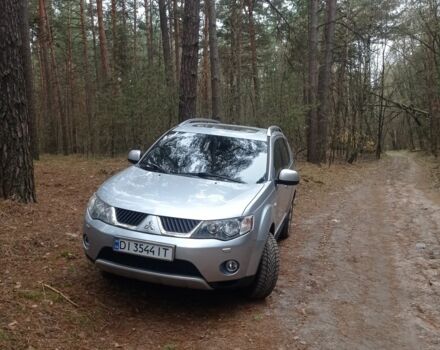 Сірий Міцубісі Аутлендер, об'ємом двигуна 2.4 л та пробігом 190 тис. км за 9200 $, фото 1 на Automoto.ua