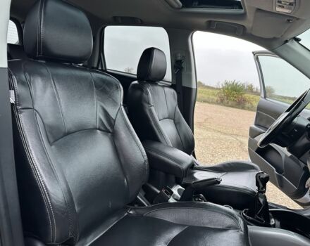 Серый Мицубиси Аутлендер, объемом двигателя 2 л и пробегом 200 тыс. км за 8300 $, фото 19 на Automoto.ua