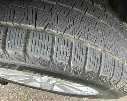 Серый Мицубиси Аутлендер, объемом двигателя 2 л и пробегом 200 тыс. км за 8300 $, фото 12 на Automoto.ua