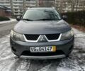Серый Мицубиси Аутлендер, объемом двигателя 2.2 л и пробегом 200 тыс. км за 4600 $, фото 1 на Automoto.ua