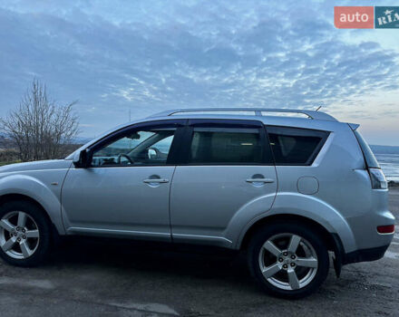 Сірий Міцубісі Аутлендер, об'ємом двигуна 2.4 л та пробігом 273 тис. км за 8400 $, фото 12 на Automoto.ua