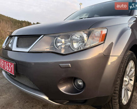 Сірий Міцубісі Аутлендер, об'ємом двигуна 2 л та пробігом 235 тис. км за 8950 $, фото 67 на Automoto.ua