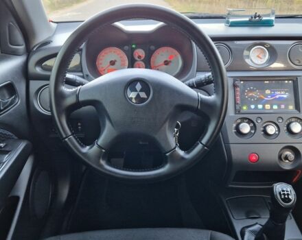 Міцубісі Аутлендер 2008 у Кременчуге на Automoto.ua Сірий Міцубісі Аутлендер, об'ємом двигуна 2 л та пробігом 157 тис. км за 8300 $, фото 14 на Automoto.ua