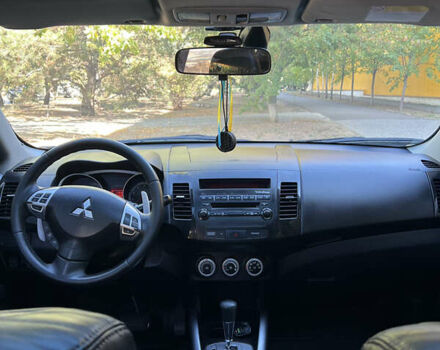 Мицубиси Аутлендер 2008 в Николаеве на Automoto.ua Серый Мицубиси Аутлендер, объемом двигателя 3 л и пробегом 362 тыс. км за 9000 $, фото 10 на Automoto.ua