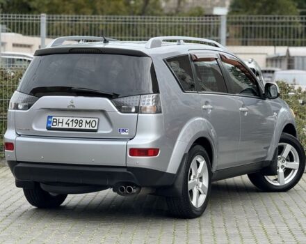 Серый Мицубиси Аутлендер, объемом двигателя 3 л и пробегом 175 тыс. км за 8500 $, фото 9 на Automoto.ua