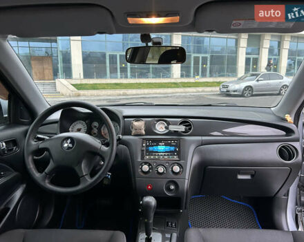 Серый Мицубиси Аутлендер, объемом двигателя 2.38 л и пробегом 81 тыс. км за 8700 $, фото 7 на Automoto.ua