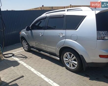 Сірий Міцубісі Аутлендер, об'ємом двигуна 2.4 л та пробігом 220 тис. км за 10200 $, фото 3 на Automoto.ua