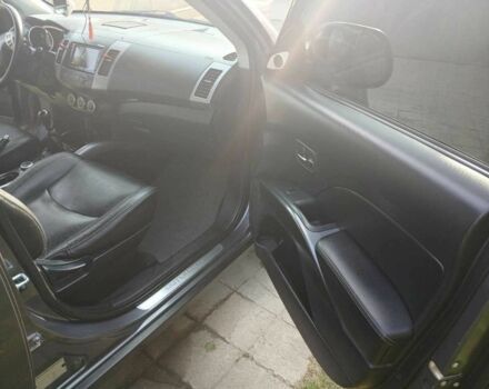 Сірий Міцубісі Аутлендер, об'ємом двигуна 2.2 л та пробігом 270 тис. км за 9800 $, фото 10 на Automoto.ua