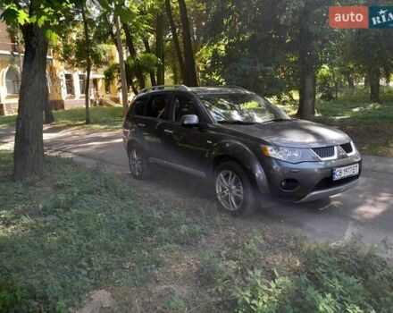 Серый Мицубиси Аутлендер, объемом двигателя 2.2 л и пробегом 208 тыс. км за 9300 $, фото 9 на Automoto.ua