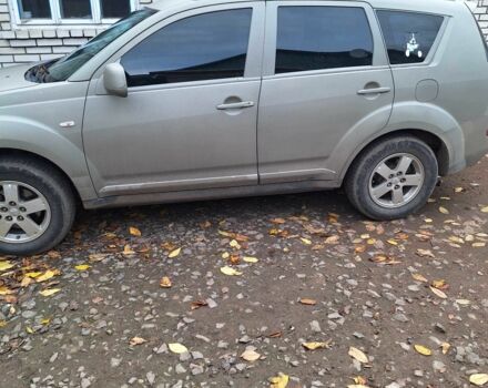 Сірий Міцубісі Аутлендер, об'ємом двигуна 2 л та пробігом 262 тис. км за 4700 $, фото 6 на Automoto.ua