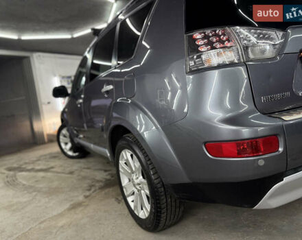 Сірий Міцубісі Аутлендер, об'ємом двигуна 2 л та пробігом 235 тис. км за 8950 $, фото 17 на Automoto.ua
