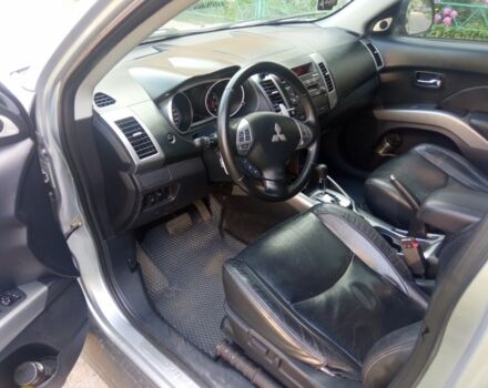 Сірий Міцубісі Аутлендер, об'ємом двигуна 2.4 л та пробігом 190 тис. км за 9200 $, фото 12 на Automoto.ua