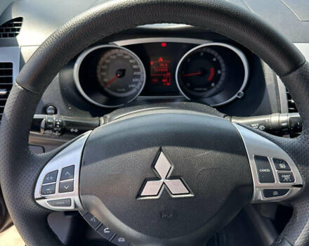 Мицубиси Аутлендер 2008 в Кременце на Automoto.ua Серый Мицубиси Аутлендер, объемом двигателя 2.2 л и пробегом 162 тыс. км за 9500 $, фото 19 на Automoto.ua