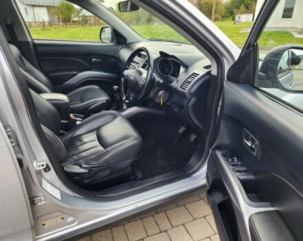 Сірий Міцубісі Аутлендер, об'ємом двигуна 2.2 л та пробігом 82 тис. км за 4066 $, фото 13 на Automoto.ua