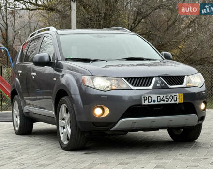 Серый Мицубиси Аутлендер, объемом двигателя 2.2 л и пробегом 162 тыс. км за 10000 $, фото 23 на Automoto.ua
